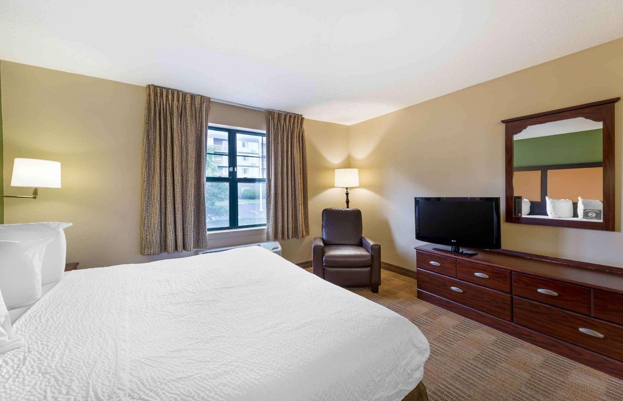 Extended Stay America Suites - Washington Dc Germantown Milestone Bagian luar foto