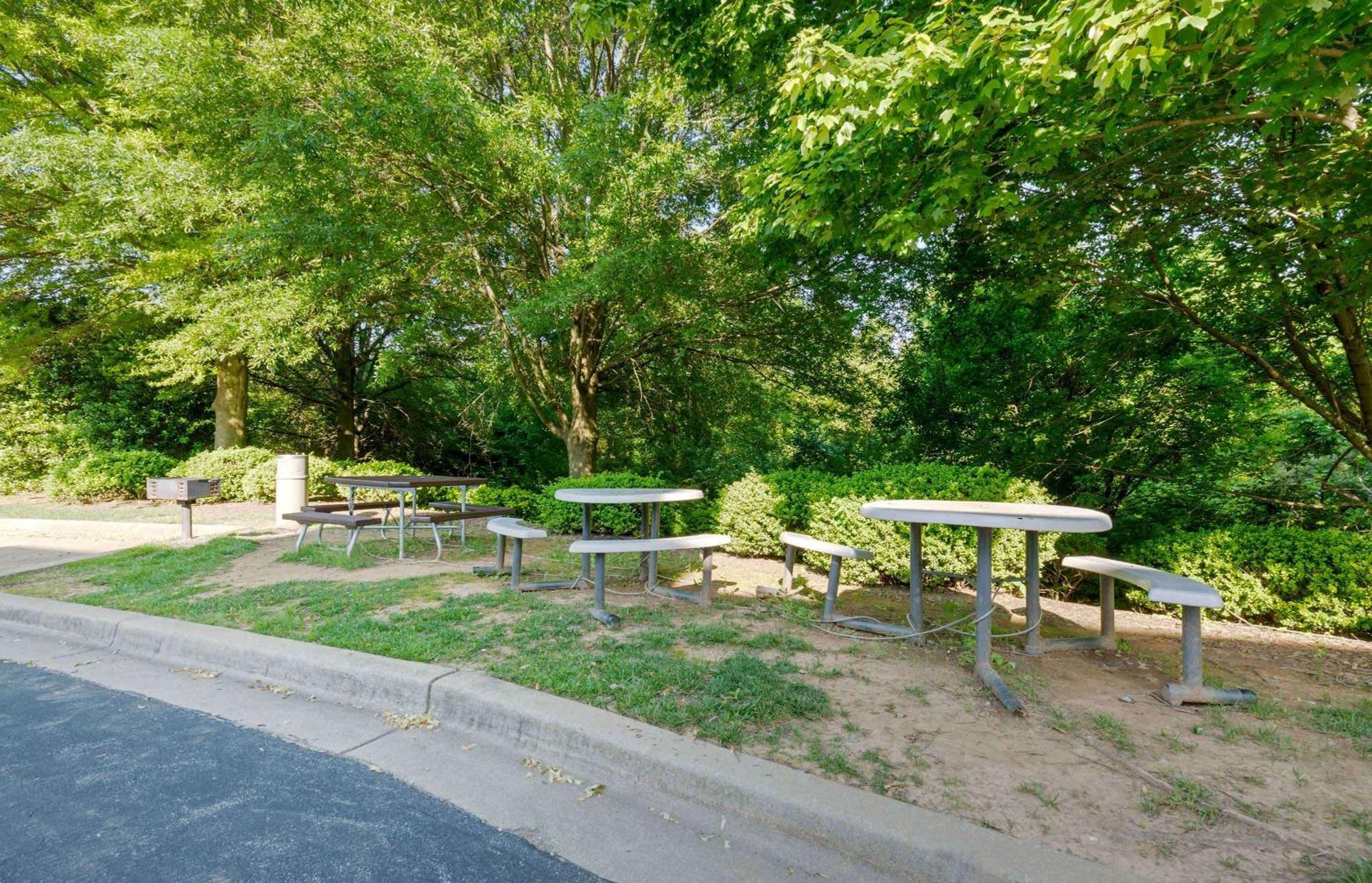 Extended Stay America Suites - Washington Dc Germantown Milestone Bagian luar foto